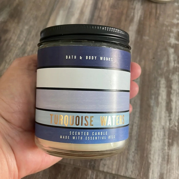 NWT Bath & Body Works White Barn Single Wick Candle - Picture 3 of 10